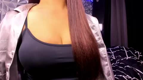 Snapshot of sweetest_one4 chatting on July 5, 4:52 am sweetest_one4 online show from July 5, 4:52 am