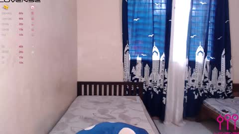 sweetkatniss online show from January 27, 1:59 am