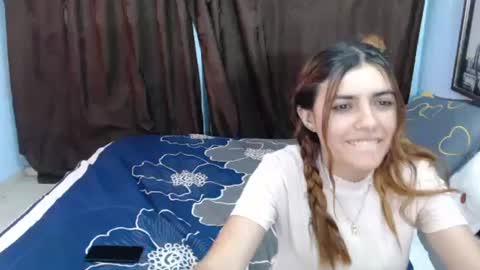 sweetevil19 online show from February 28, 9:44 pm