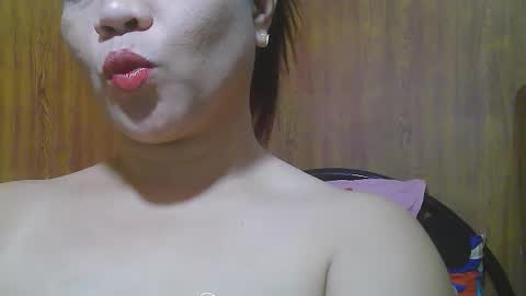 sweeteyes69xx online show from August 2, 4:22 am