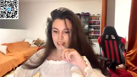 Joanna online show from July 16, 7:09 pm
