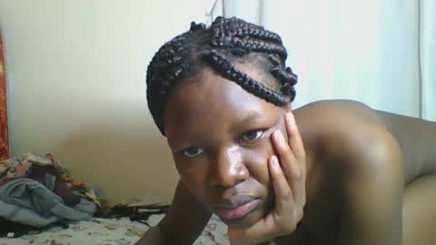 Snapshot of sweetgal2025 chatting on May 26, 7:10 pm EUNICE online show from May 26, 7:10 pm