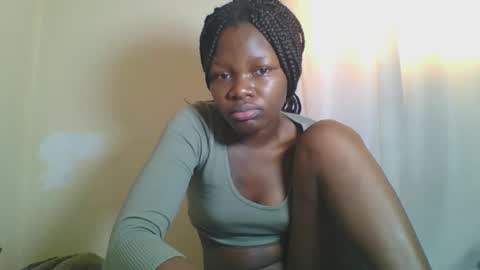 Snapshot of sweetgal2025 chatting on June 10, 12:15 pm EUNICE online show from June 10, 12:15 pm
