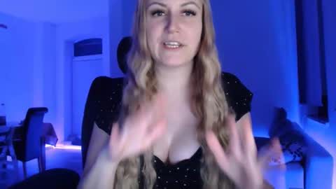 sweetgermangoddess online show from January 10, 9:52 pm