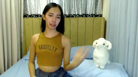 sweetgirl_daphne online show from May 28, 6:21 am