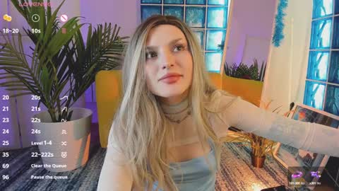 Snapshot of sweetheart_flower chatting on December 10, 2:50 pm Kira online show from December 10, 2:50 pm