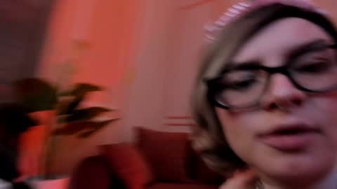 Snapshot of sweetheart_flower chatting on January 25, 3:20 pm Kira online show from January 25, 3:20 pm