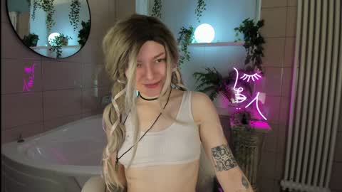 Snapshot of sweetheart_flower chatting on January 30, 9:25 pm Kira online show from January 30, 9:25 pm