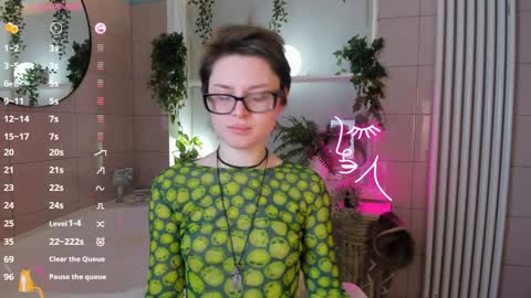 Snapshot of sweetheart_flower chatting on January 31, 3:30 am Kira online show from January 31, 3:30 am