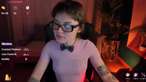 Snapshot of sweetheart_flower chatting on February 15, 10:21 pm Kira online show from February 15, 10:21 pm