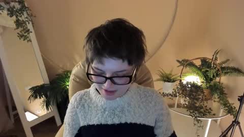 Snapshot of sweetheart_flower chatting on February 21, 10:48 pm Kira online show from February 21, 10:48 pm