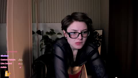 Snapshot of sweetheart_flower chatting on February 26, 1:32 am Kira online show from February 26, 1:32 am