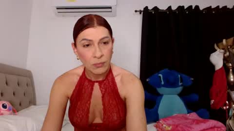 Snapshot of sweethoneyts chatting on October 6, 9:12 pm Valery honey online show from October 6, 9:12 pm