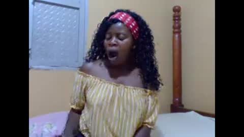 Snapshot of sweetib1 chatting on January 13, 6:16 am sweetib1 online show from January 13, 6:16 am