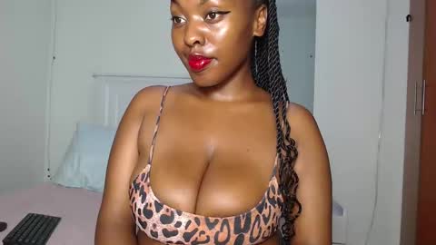 euny online show from March 8, 6:47 pm