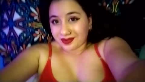 Snapshot of sweetie__annie chatting on February 10, 5:14 am Ana Mara i cant Make noise My family is here online show from February 10, 5:14 am