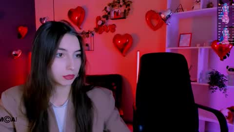 Chloe online show from February 18, 9:49 am