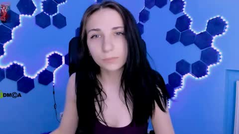 Chloe online show from April 3, 8:56 am