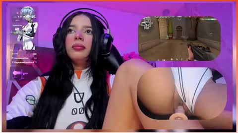 sweetie_cloe online show from January 13, 10:15 pm