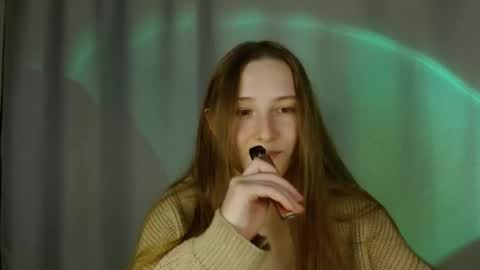 Annie online show from September 24, 7:28 pm