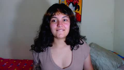 Snapshot of sweetie_maryy chatting on May 20, 9:54 pm Maria my insta sweetie maryy online show from May 20, 9:54 pm