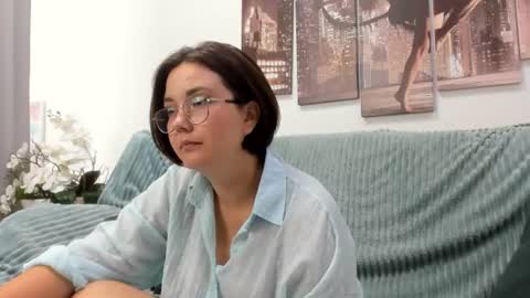 Snapshot of sweetie_rozzy chatting on July 5, 3:02 am ROZZY online show from July 5, 3:02 am