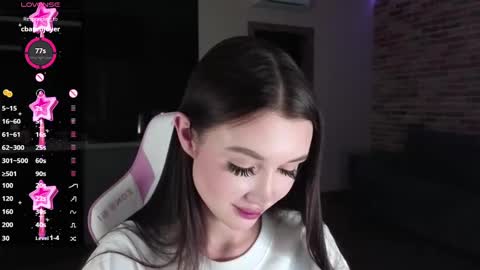Snapshot of sweetiebones chatting on December 17, 2:11 pm bratty gf online show from December 17, 2:11 pm