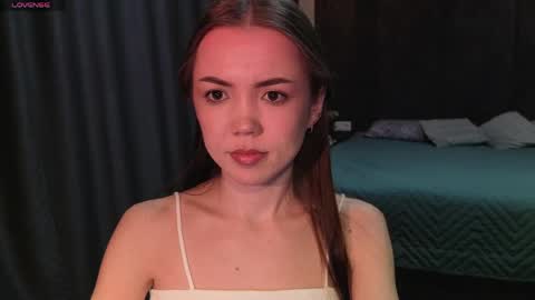 Snapshot of sweetieee_kira chatting on April 22, 3:09 am sweetieee_kira online show from April 22, 3:09 am