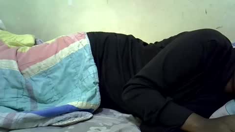 Snapshot of sweetielonglips chatting on December 17, 7:58 am sweetielonglips online show from December 17, 7:58 am