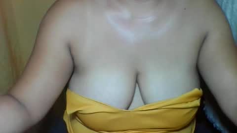 sweetiepinay30 online show from February 1, 6:06 pm