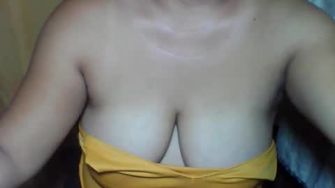 sweetiepinay30 online show from February 3, 6:35 pm