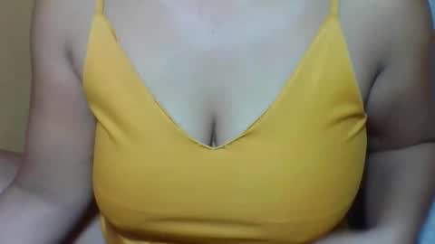 sweetiepinay30 online show from February 10, 7:18 pm