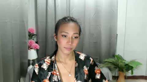 Snapshot of sweetiie_caren chatting on March 11, 6:32 am CAREN online show from March 11, 6:32 am
