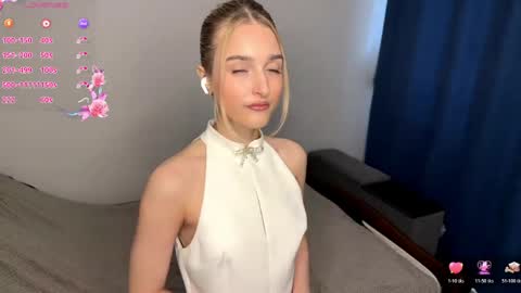 sweetilun online show from April 2, 6:11 am