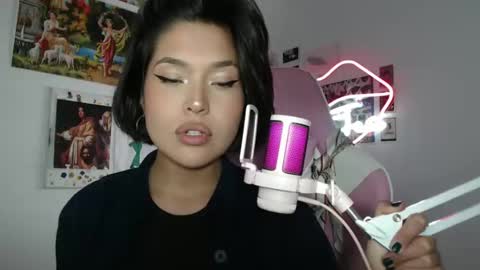 SweetJess online show from February 11, 7:33 am