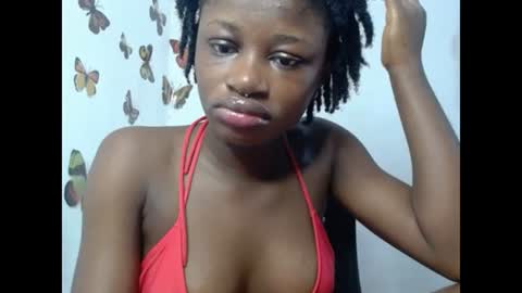Snapshot of sweetjuicyclit chatting on July 8, 12:53 pm zuri online show from July 8, 12:53 pm