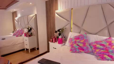 Snapshot of sweetkata_ chatting on February 21, 7:15 pm kata online show from February 21, 7:15 pm