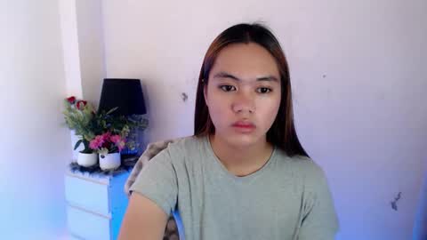 SWEET KEYA online show from March 20, 7:13 am