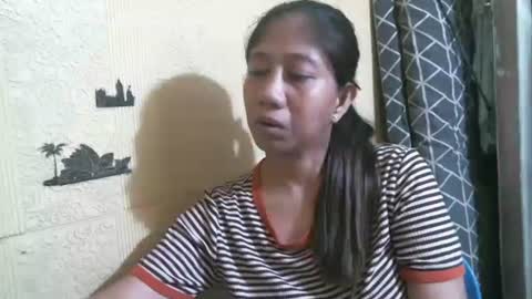 Snapshot of sweetkriss4u chatting on December 10, 7:54 pm Chris online show from December 10, 7:54 pm