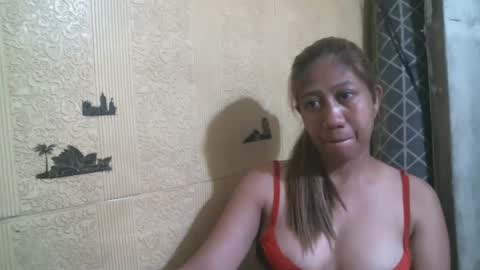 Snapshot of sweetkriss4u chatting on February 2, 5:59 pm Chris online show from February 2, 5:59 pm