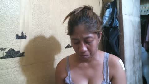 Snapshot of sweetkriss4u chatting on February 27, 6:53 pm Chris online show from February 27, 6:53 pm