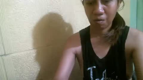 Snapshot of sweetkriss4u chatting on April 29, 3:05 pm Chris online show from April 29, 3:05 pm