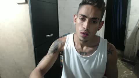 Snapshot of sweetlatinakim chatting on June 2, 12:01 am Camilo online show from June 2, 12:01 am