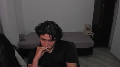 Snapshot of sweetlian_04 chatting on February 3, 6:40 am Lian online show from February 3, 6:40 am