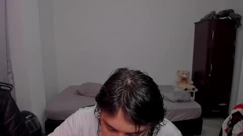 Snapshot of sweetlian_04 chatting on February 9, 10:14 pm Lian online show from February 9, 10:14 pm