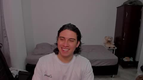 Snapshot of sweetlian_04 chatting on February 10, 8:46 pm Lian online show from February 10, 8:46 pm