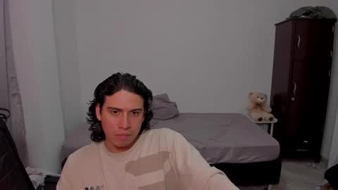 Snapshot of sweetlian_04 chatting on February 12, 2:06 am Lian online show from February 12, 2:06 am