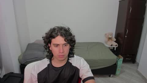 Snapshot of sweetlian_04 chatting on March 13, 1:12 am Lian online show from March 13, 1:12 am