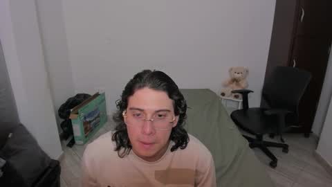 Snapshot of sweetlian_04 chatting on March 13, 11:44 pm Lian online show from March 13, 11:44 pm