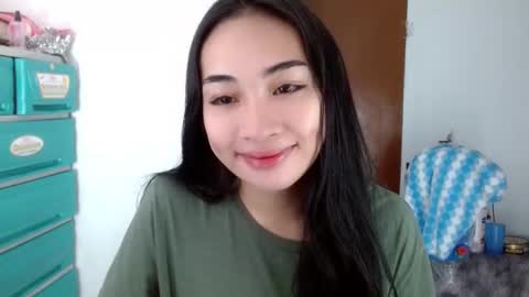 Lilly online show from December 4, 2:42 am